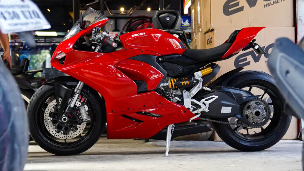 panigale v2 top speed and acceleration