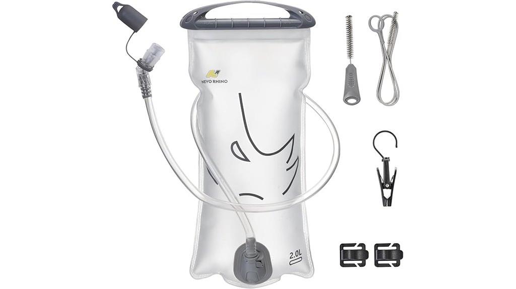 large hydration bladder capacity