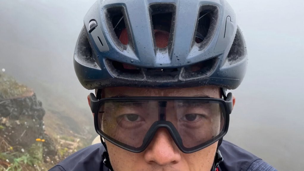 combine venting with anti fog